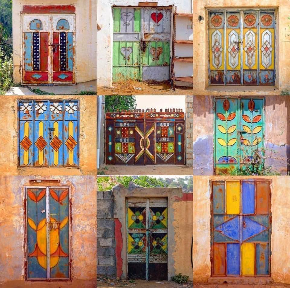 بوابات بألوان الفرح والذكريات 
- من منطقة جازان