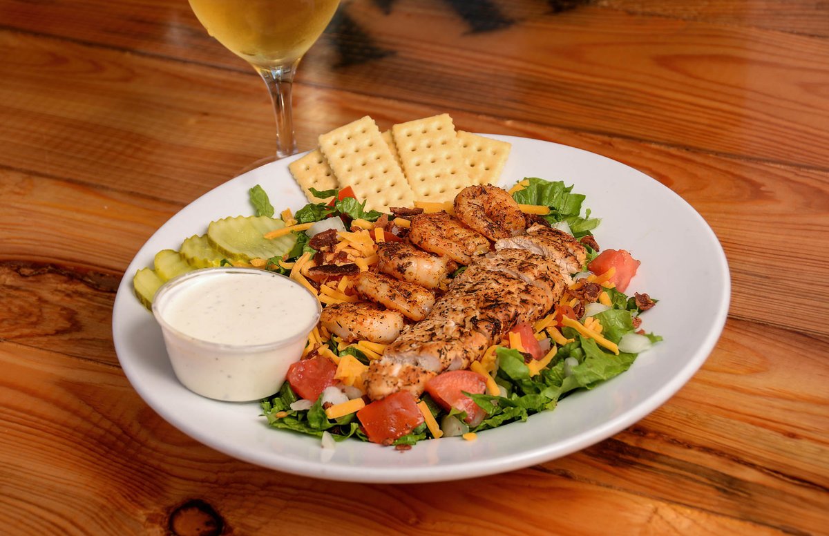 WhiskeyMill's tweet photo. Don't have lunch plans? Now you do... It's almost time for lunch!! Come on in or call in your order! Gastonia (704) 671-2120 Bessemer City (704) 629-2325 https://t.co/7v8j3D2ceL