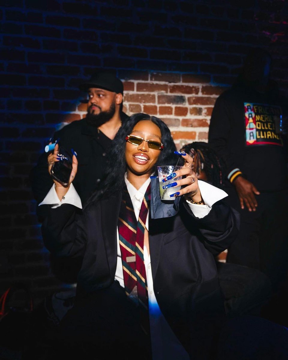 sza-charts-on-twitter-sza-was-the-5th-most-streamed-female-artist