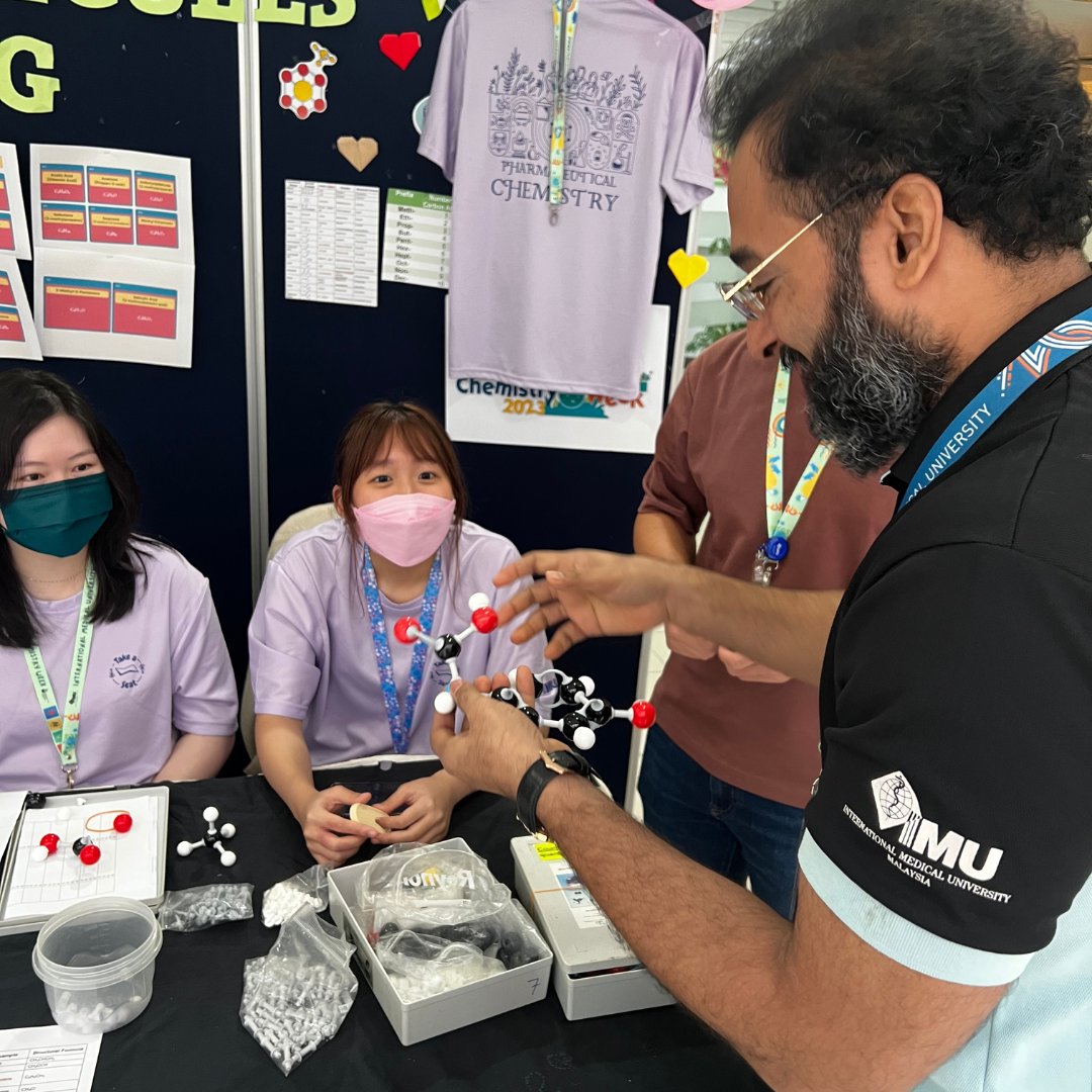 IMUMalaysia's tweet photo. #Throwback to the electrifying IMU PCWeek 2023 that took place on 13-14 July! With the captivating theme of 'Towards Achieving the SDGs: Green and Sustainable Chemistry'.

#IMU #IMUMalaysia #IMUSchoolofPharmacy #PCWeek2023 #GreenAndSustainableChemistry https://t.co/Fk86D9IS7t