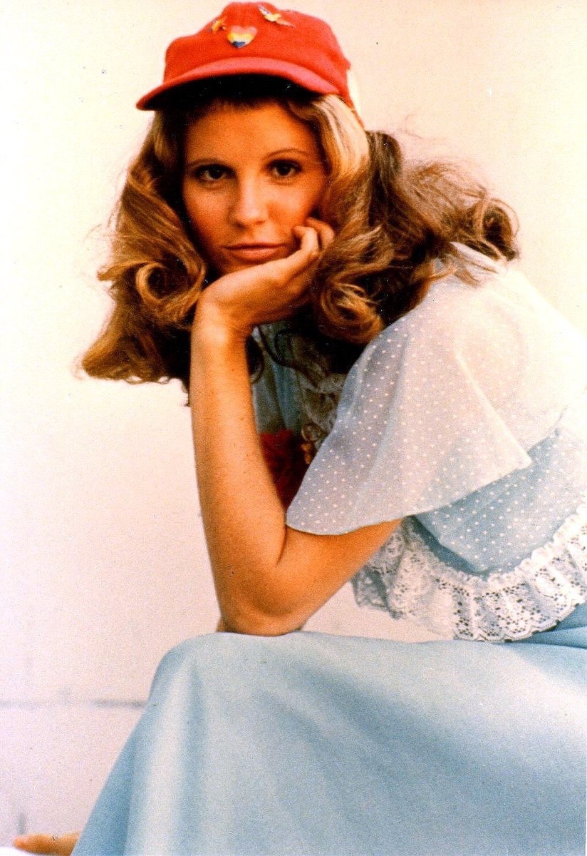 EugWSerra's tweet photo. Wishing P. J. Soles a TOTALLY happy birthday today! #PJSoles #Carrie #Halloween #Lynda #MichaelMyers #TheDevilsRejects #CaptainSpaulding #BadCandy https://t.co/5avdFIzhJP