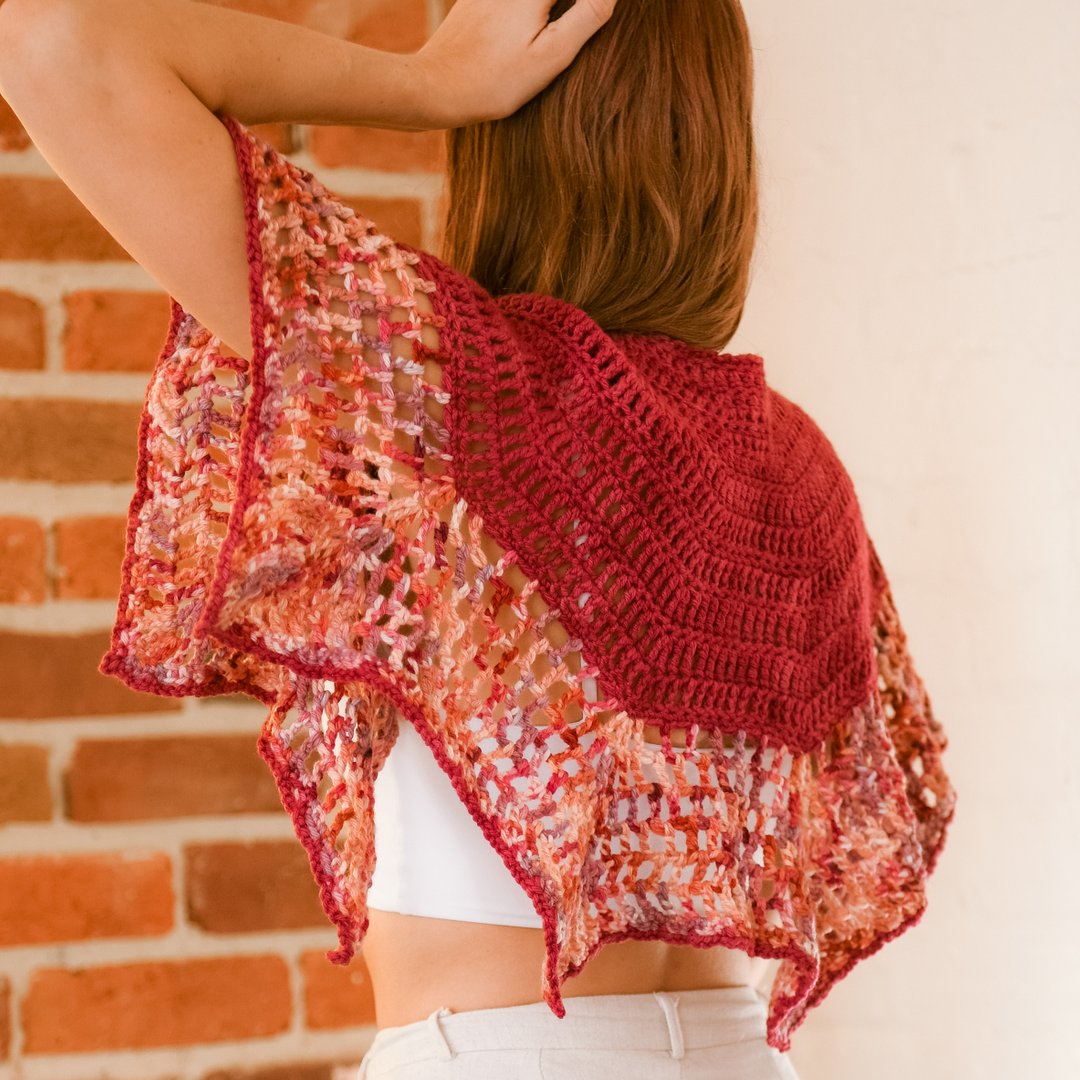 ReVeDesignCo1's tweet photo. A HUGE Congratulations to Jeanette, who was the winner of my Giveaway Train Prize!
Her 10 selections are in the collage, and 9 of them are shown in the carosel - shopping clicks should work, or search them by name on Ravelry.
She chose:
Shell B Mine Beanie
Raindrops Poncho
Bloomi https://t.co/rSxZA8OPqJ