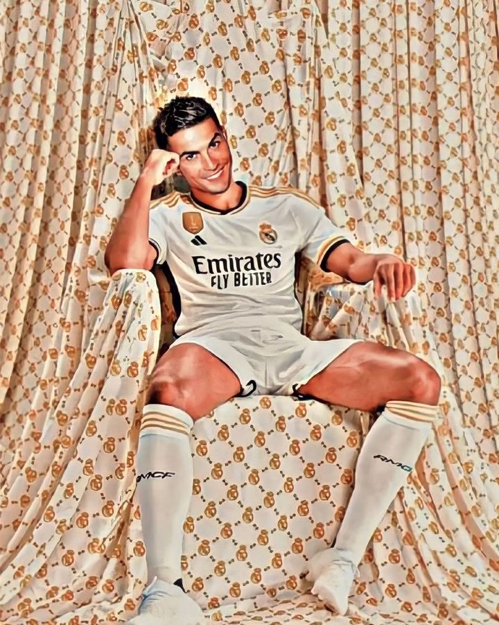 In another life…🤍 https://t.co/uAxeef3n1j - The CR7 Timeline. | Rattibha