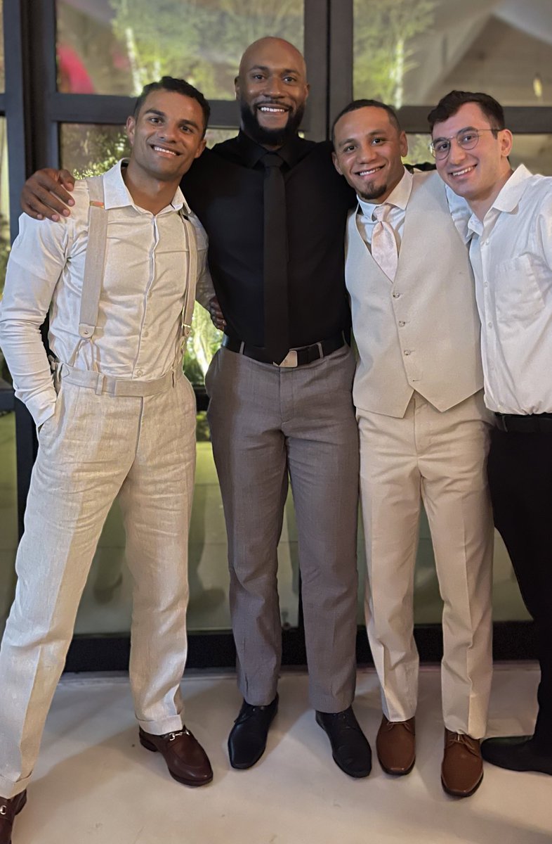 CoachgregChip's tweet image. Congratulations to my brother Christian 💍👩🏼‍🤝‍👨🏾. Always Good seeing some ex-athletes that set the foundation/standard for others to follow.  “Treat me like an option and you’ll find out how many I had!!”  😅These guys set the bar. Proud is an understatement. 1%