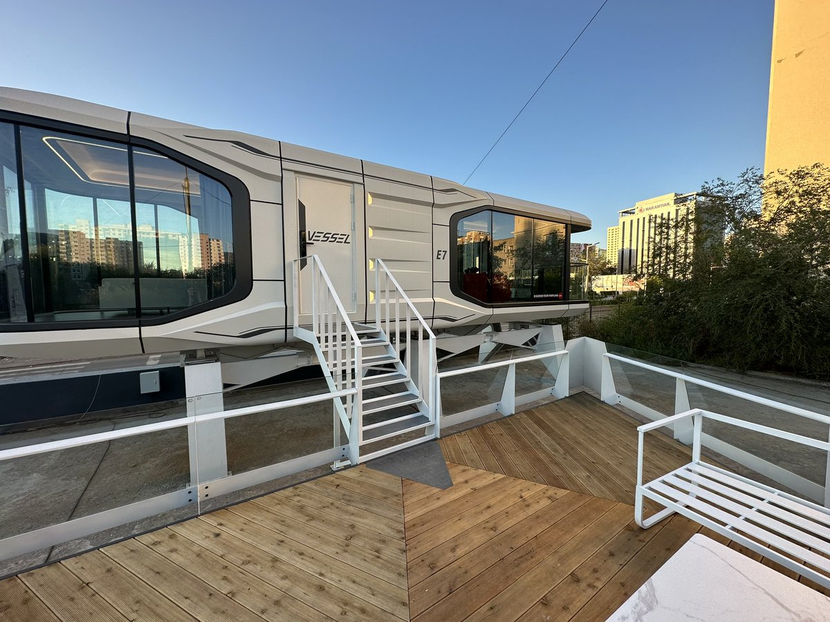 Vessel home 
88882728 Off road travel ирж үзэхийг хүсвэл Эвсэг кашмирийн урдах талбайд байрлаж байна.