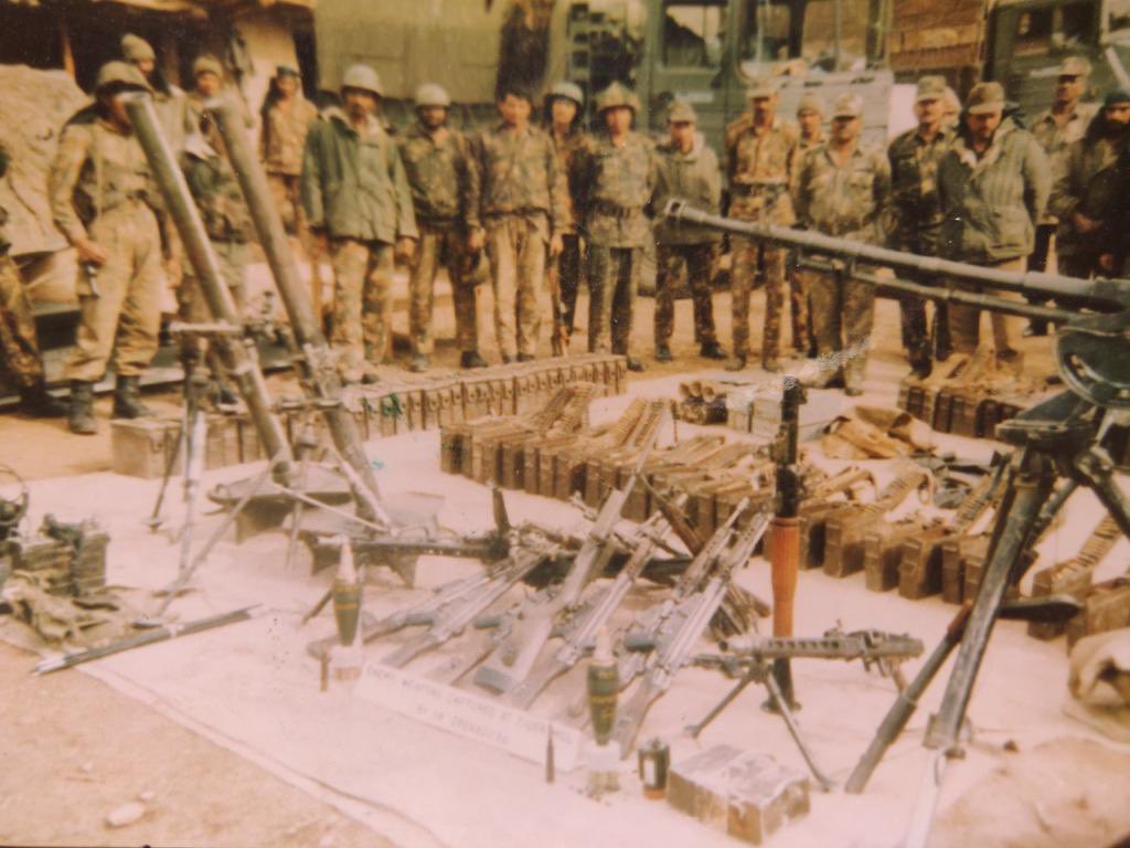 Among other equipments and ammunition this white snow tent was also left behind by withdrawing Pakis at Tiger Hill.Spent a few nights in this tent. #KargilVijayDiwas #AWalkdownTheMemoryLane #TigerHill