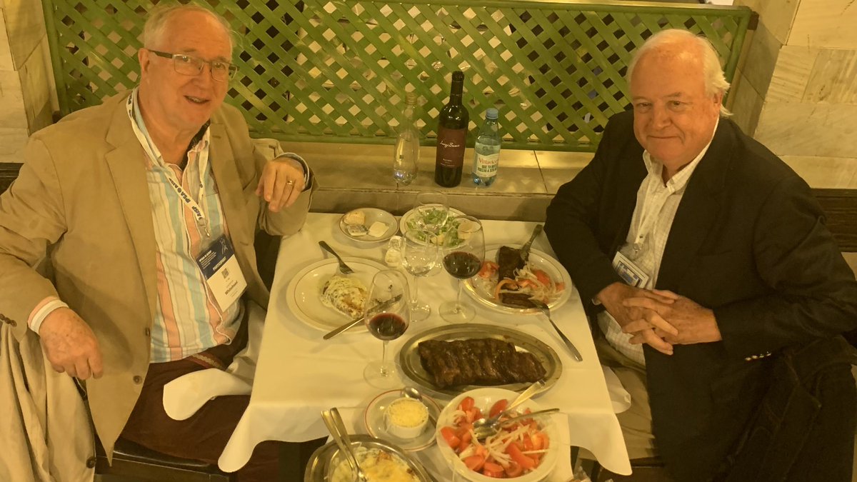 jorgeheinel's tweet photo. Con mi amigo Laurence Whitehead, @NuffieldCollege, @UniofOxford, gran teorico d las transicione democraticas, en #BuenosAires , Congreso Mundial d Ciencia Politica, #IPSA2023 . Hoy modero mesa sobre #NoAlineamientoActivo ! 17:30, Aula Magna Cardenal Pirono. @DianaTussie https://t.co/n45sCIQOmH