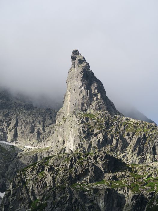 GORSKI_SWIAT's tweet photo. #TATRY_WYSOKIE #MNICH
#portalgorski #portaltatrzanski #gorskiswiat https://t.co/xak9673MeJ