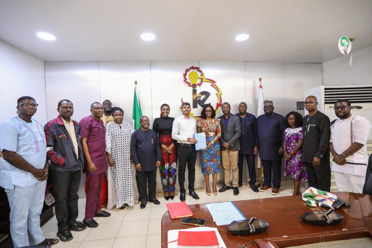 IkejaElectric's tweet photo. We recently signed an MOU with KABELMETAL and NIGERCHIN OEM; this agreement will guarantee an expedited supply of quality cables and wires to swiftly address the demand to clear faults, improve technical operations and ensure excellent service delivery to our esteemed customers. https://t.co/GuRQxWJImn