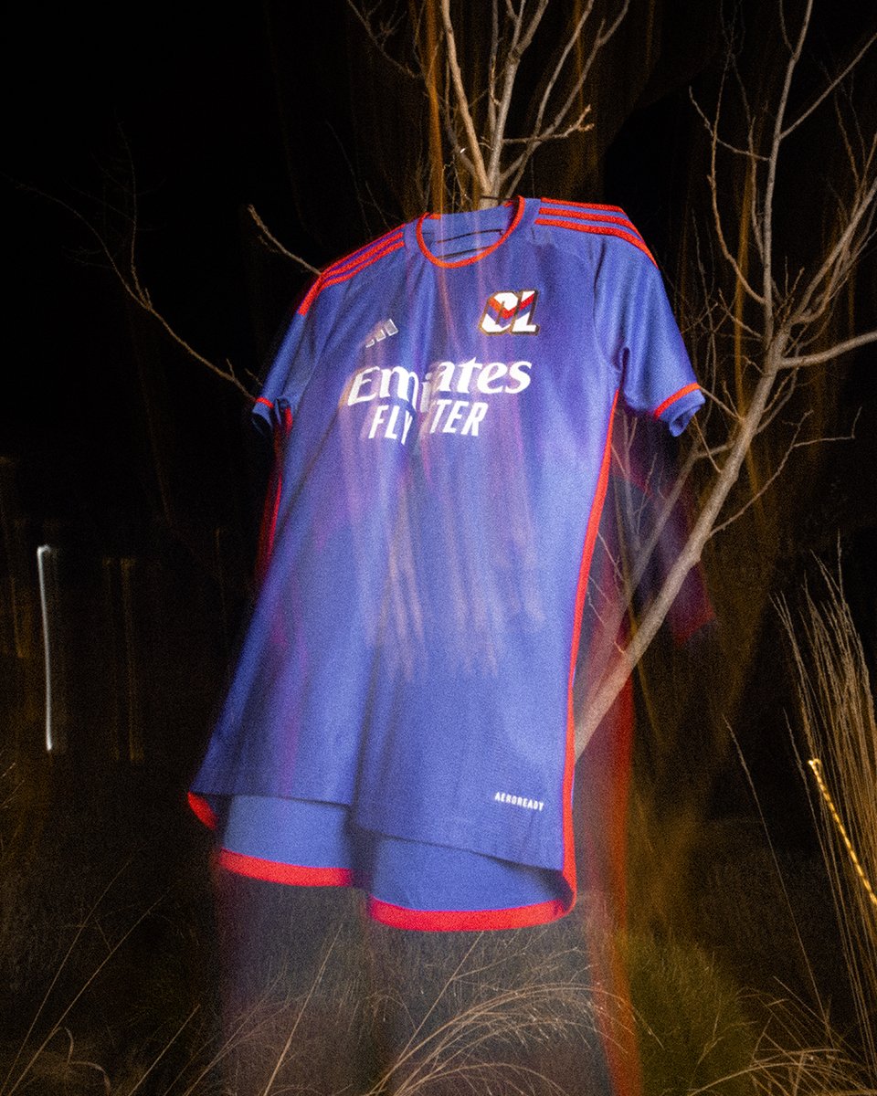 OL's tweet image. Ok.

On a un défi à vous proposer les Gones 💪

Le premier qui repost cette photo et atteint les 6900 likes, remporte le maillot  🔴🔵