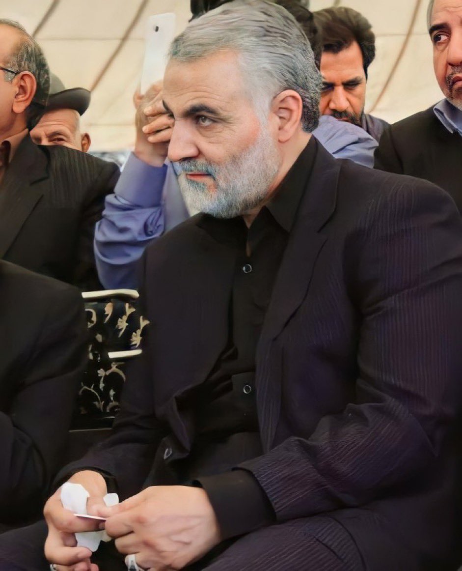 وقد جئتك يا الهي بعينين مغلقتين...ثروتهما هي ذلك الذخر العظيم المتمثّل بجوهرة الدموع المسكوبة على الحسين ابن فاطمة ع.
من وصية #سليماني_الروح