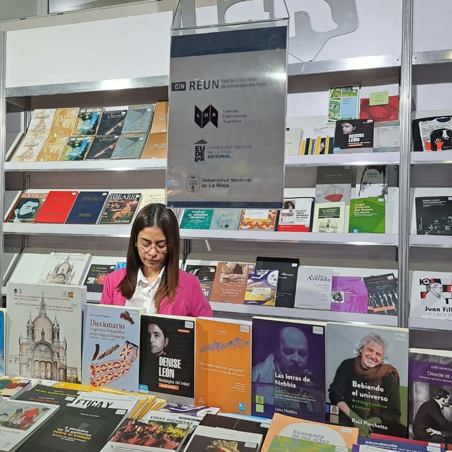 UNSAMedita's tweet photo. UNSAM EDITA estuvo presente en las 📚 ferias del libro de Oberá Misiones, Corrientes y La Rioja 🤩. Gracias a @lualibreria, la librería del @CINoficial y de la Red de Editoriales de Universidades Nacionales (#REUN) por el lugar en el stand 🤗🤗🤗 https://t.co/fZxh2oAPDO