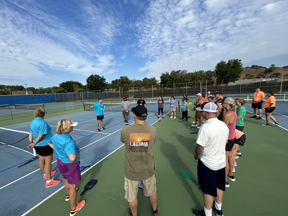 EPEWCP's tweet photo. Paddles 🆙! Out here learning some great tricks, skills & drills 🎾🏓w/our Pickleball Captain @stevereifman this morning #EPEW2023 #EPEWFamily #cppkhpclub https://t.co/UlTQavQ7xf