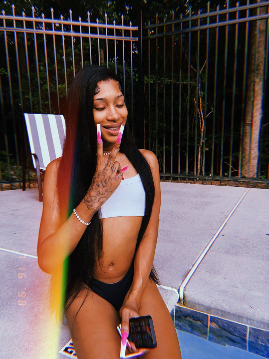 Txkyo $4 OF on Twitter: "No makeup 😙💕"