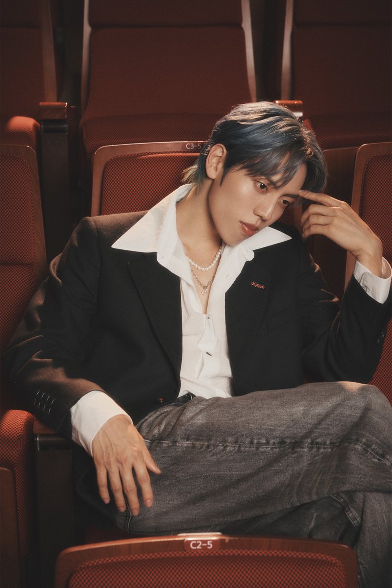 IFNT_Official_'s tweet photo. INFINITE 7th Mini Album [13egin]
Concept Photo #1 JANG DONG WOO
　
2023.07.31 6PM (KST)
　
#인피니트 #INFINITE #Comeback
#7th_Mini_Album #Begin
#New_Emotions 
#장동우 #JangDongWoo https://t.co/XfTK3fPkse