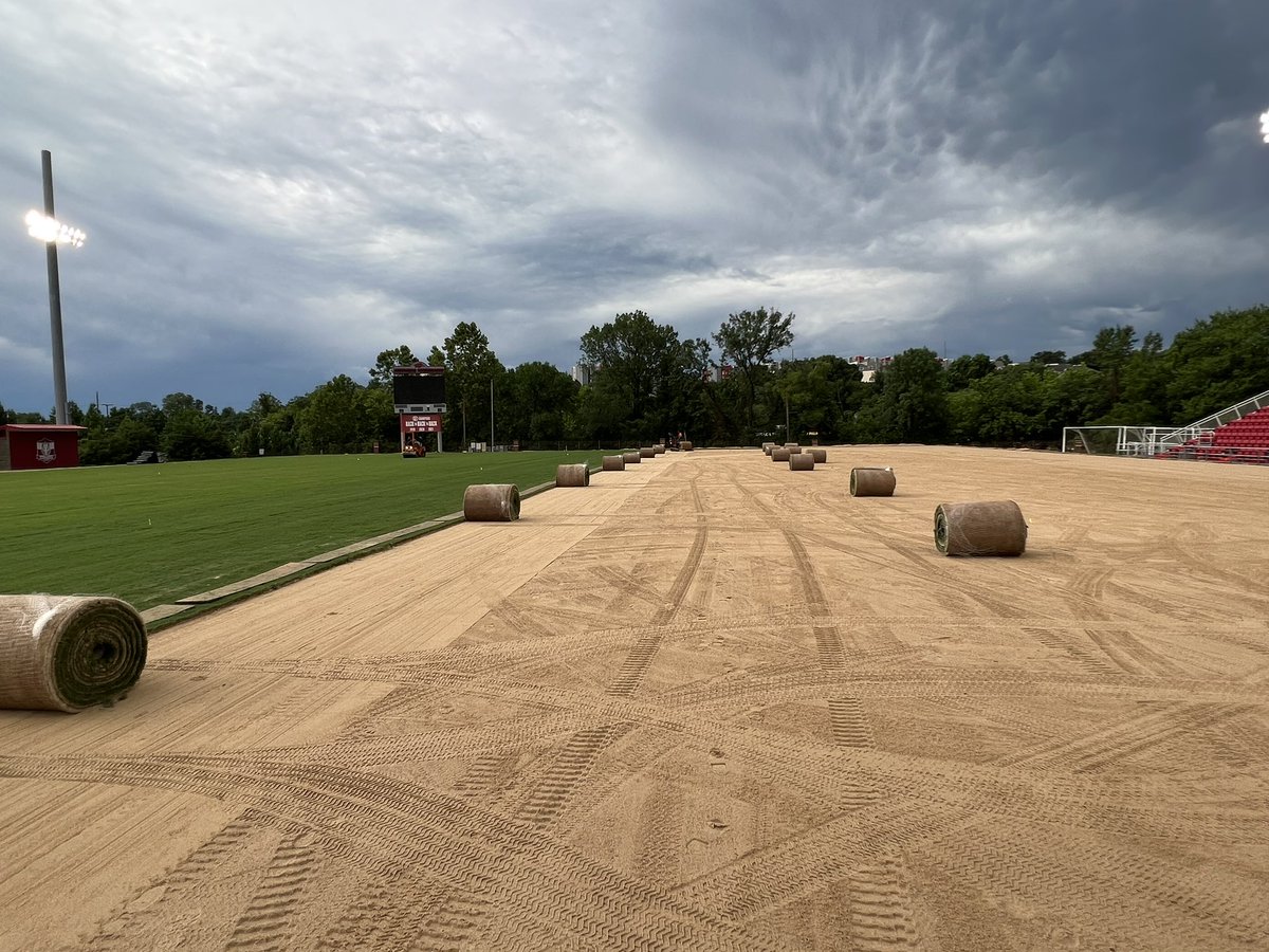 WinsteadMatrix's tweet photo. Great week in Fayetteville for installation of The Matrix on @RazorbackSoccer field. Thank you @UnitedTurfnTrak for field prep and cooperation! Also to Jeff Foor and @jpmaland for the opportunity and support! @winsteadturf @Tahoma31Bermuda @ArkRazorbacks 
#ReadyToPlayTurf #SEC https://t.co/Kon00C5Qpj