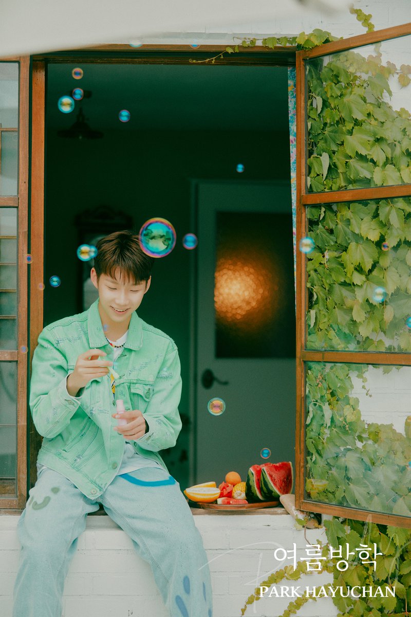 Concept Image #1 (여름 ver.) 
'박하유찬 (Park Hayuchan)'  

더윈드 (The Wind) 1st Single Album 
[Ready : 여름방학]   

2023.08.02 WED 6PM (KST)  

#더윈드 #THEWIND #The_Wind 
#Ready_여름방학 
#박하유찬 #PARKHAYUCHAN
