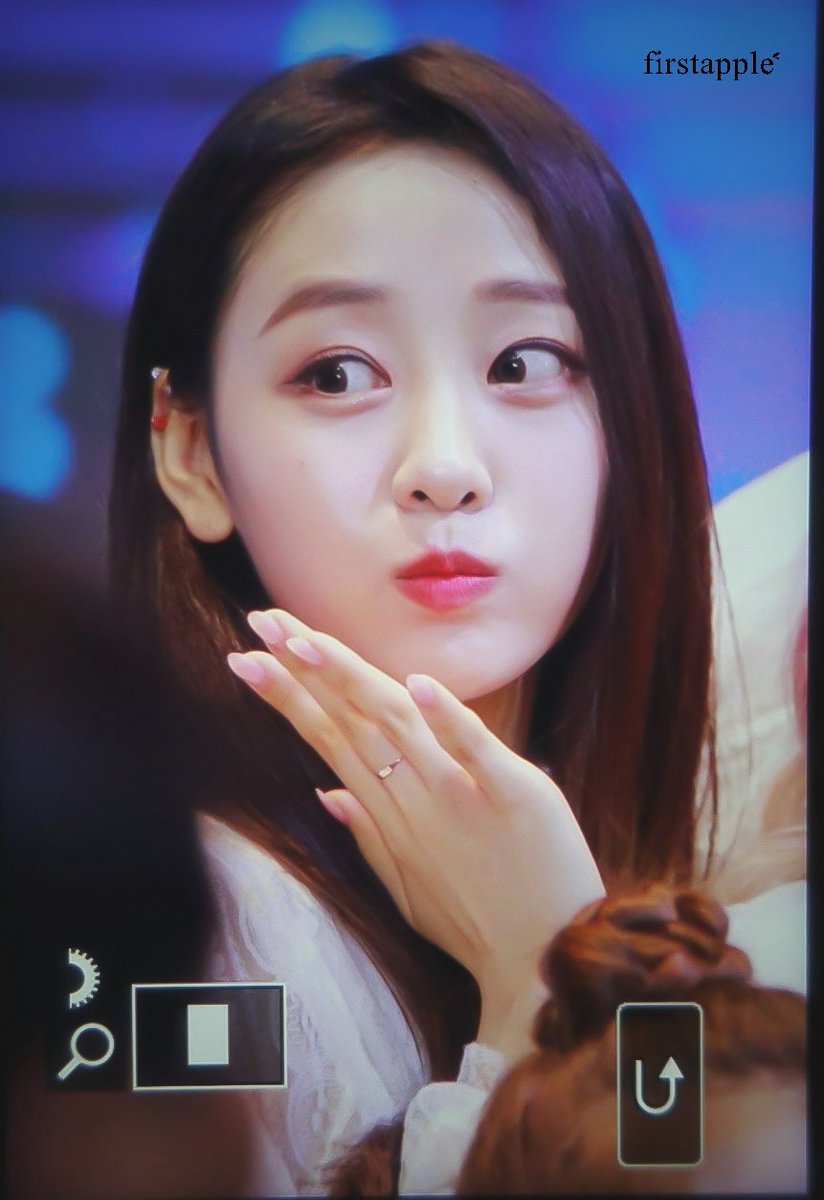 time_to_yves's tweet image. 190718 MTN 방송광고 페스티벌 프리뷰
@/FirstApple_ 

#이브 #하수영