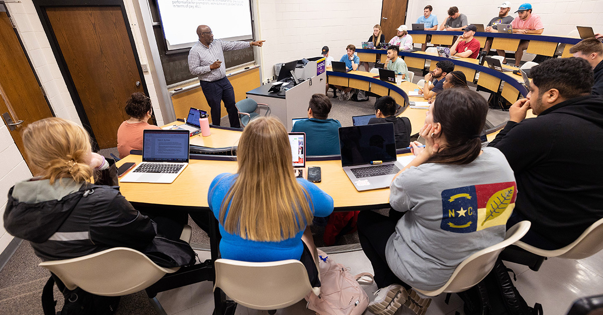 Classes begin Aug. 21 #Pirates 🗓️

Have you registered for the upcoming semester? ✍️

Register, plan ahead, and browse the #ECU course catalog all online.

ECU Registration ➡️ registrar.ecu.edu/preparing-to-r…