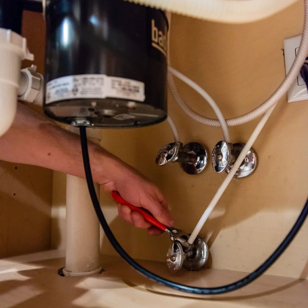 Looking for a skilled and experienced team to handle your plumbing needs? Look no further! We've been providing top-notch service since 1979. Book your appointment online today. #GeorgeSaletPlumbing #plumbers

plumbingpro.com/?se_action=eyJ…