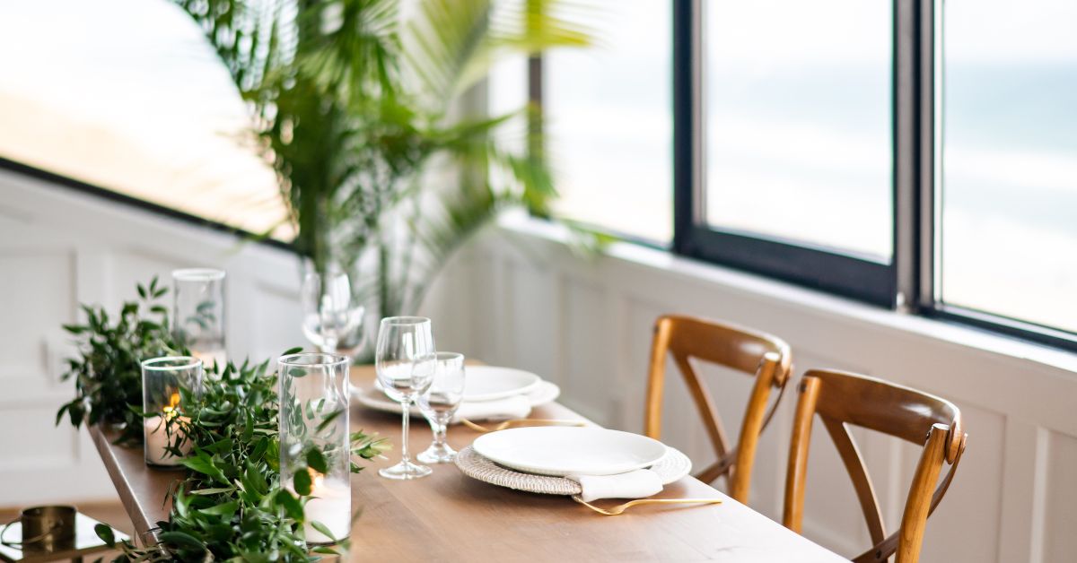 OceanicDining's tweet image. We're adding some joy to your scroll with photos of our beautifully styled spaces from our recent shoot with @KamGoodrichPhoto
Ready to plan your special day? Inquire oceanicrestaurant.com/private-events/