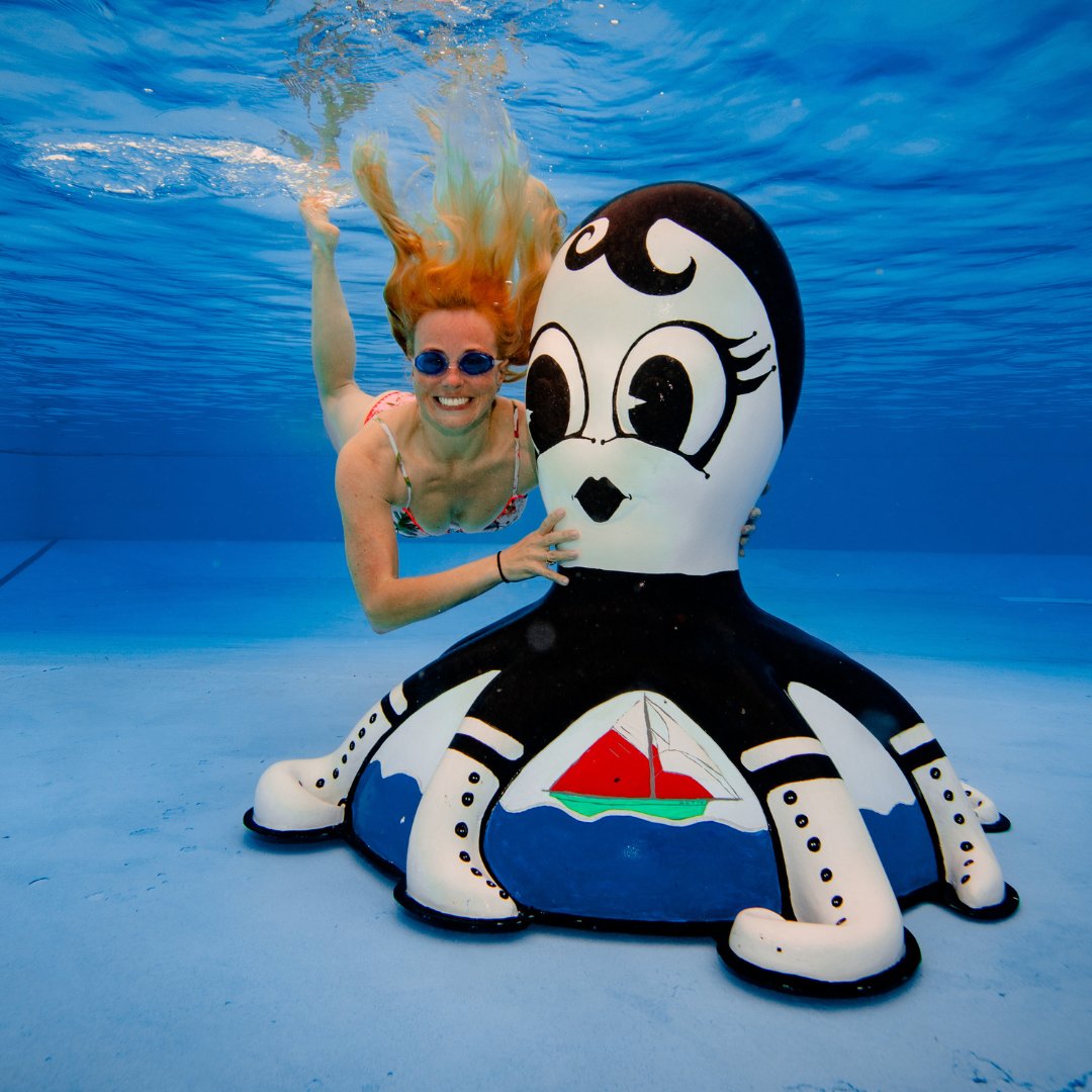 Remember this eight-limbed buddy of the <a href="/OctopusAhoy/">Octopus Ahoy</a>! project? Betty the Bathing Octo-belle, decorated by Jane Stewart, has settled in her new home in the <a href="/BrightLido/">BrightlingseaLido</a>. Looking splashing; and it’s not the first time Betty has visited the Lido: bit.ly/41J7Ssr 
#OctopusAhoy