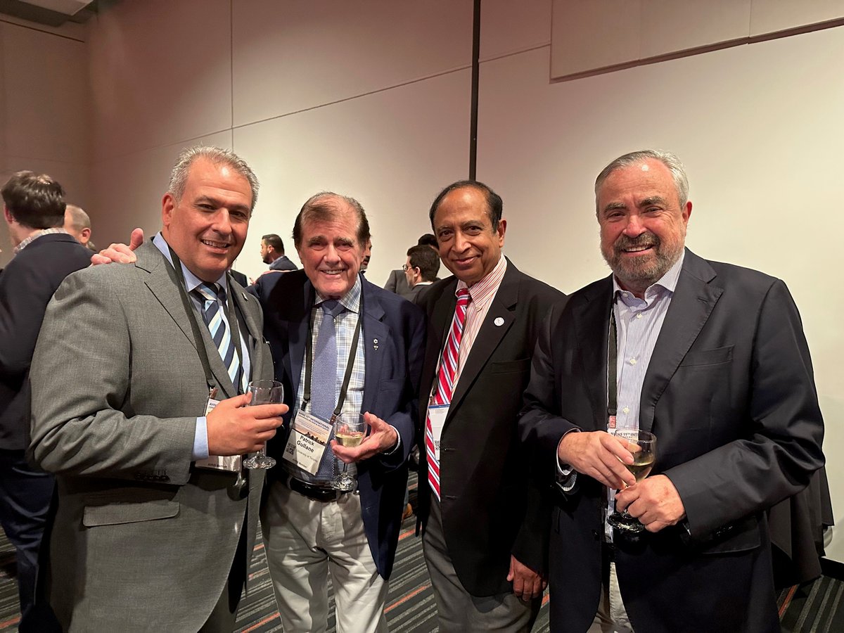 UofT_OHNS's tweet photo. 🌟Huge thanks to everyone who joined our 2023 alumni reception at the AHNS international conference @AHNSinfo in Montreal! 🎉 It was absolutely amazing reconnecting with colleagues, friends, and alumni from around the world. #AHNSConference #AlumniReception #reunion https://t.co/DvRO0cH1Mo