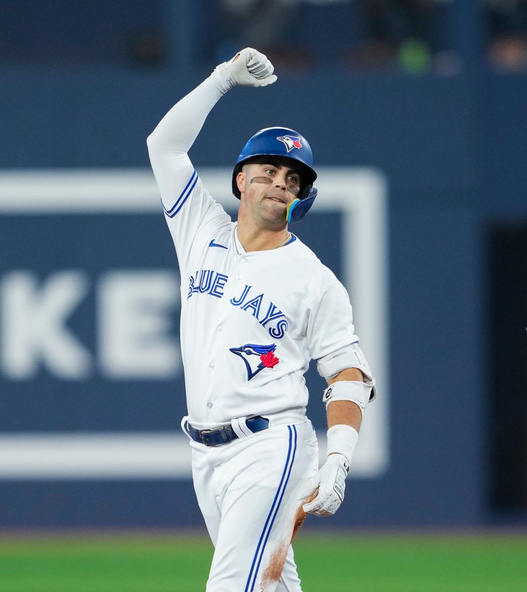 Gate14Pod's tweet photo. Whit Merrifield in his last 7 games:
.407 AVG
.433 OBP
11 H
4 HR
10 RBI
Absolutely insane run by big hit whit #JohnnyStats https://t.co/UiPGZ2Yxl8