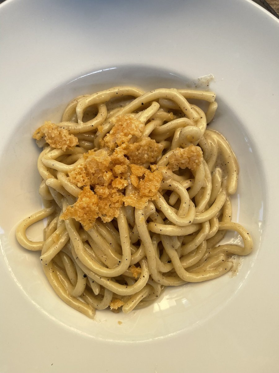 Asal Ehsanipour 🍯 tweet media