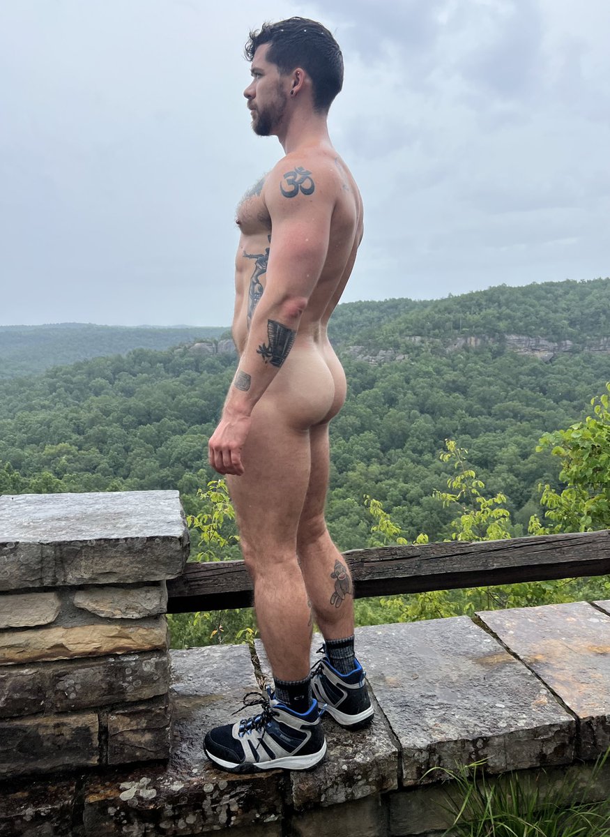 ThatYogaFvcker tweet media