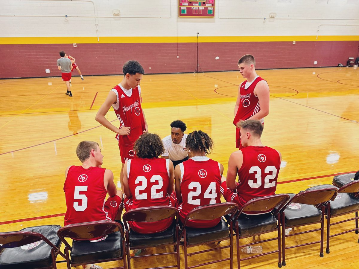 _deejayjones2's tweet photo. Extremely proud of my 15u Elite group. These boys have battled adversity all year and still managed to play hard, together and win games despite of being short players. This was a great group to coach.
#gpnation #family https://t.co/QOo65jsQsm