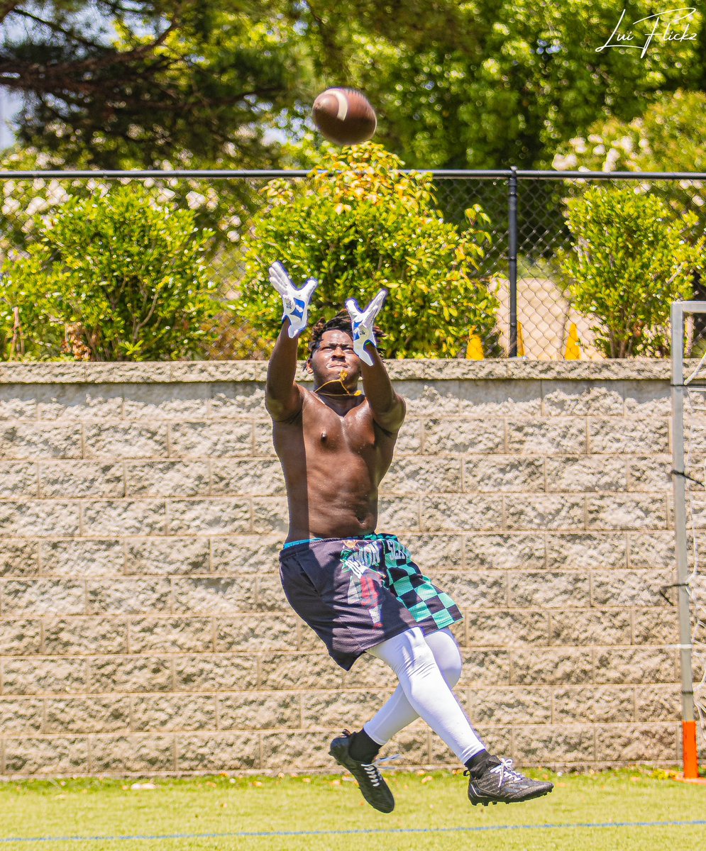 Christopher Warren tweet media