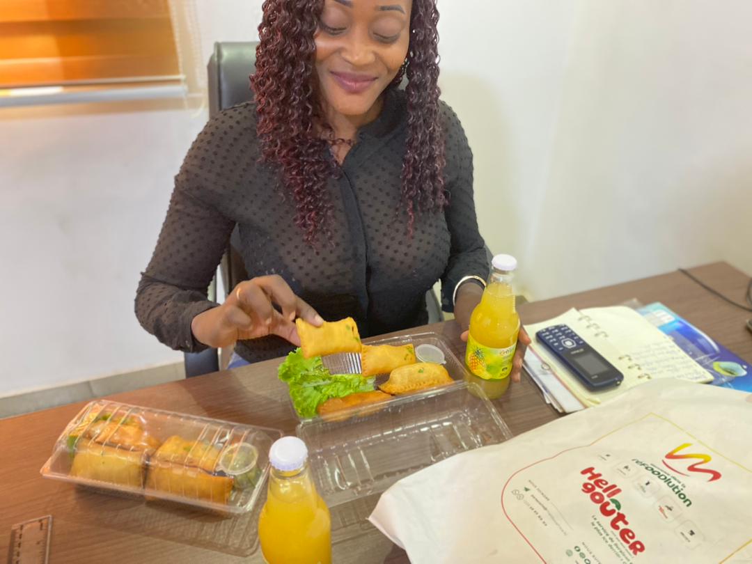 maldooafrica's tweet photo. L'esprit me diii de diii à quelqu'un qu'il a loupé ça aujourd'hui. 😋😰

MAIS rassurez vous !  MalDoo, c'est repas à la demande jusqu'à 18h. Et plus, C'est l'heure de vous offrir votre  HelloGoûter.

Livraison + Boisson offertes, Commande
https://t.co/3KdvfoqjZW
🇧🇯68 89 89 89 https://t.co/mCuJhF1kL9