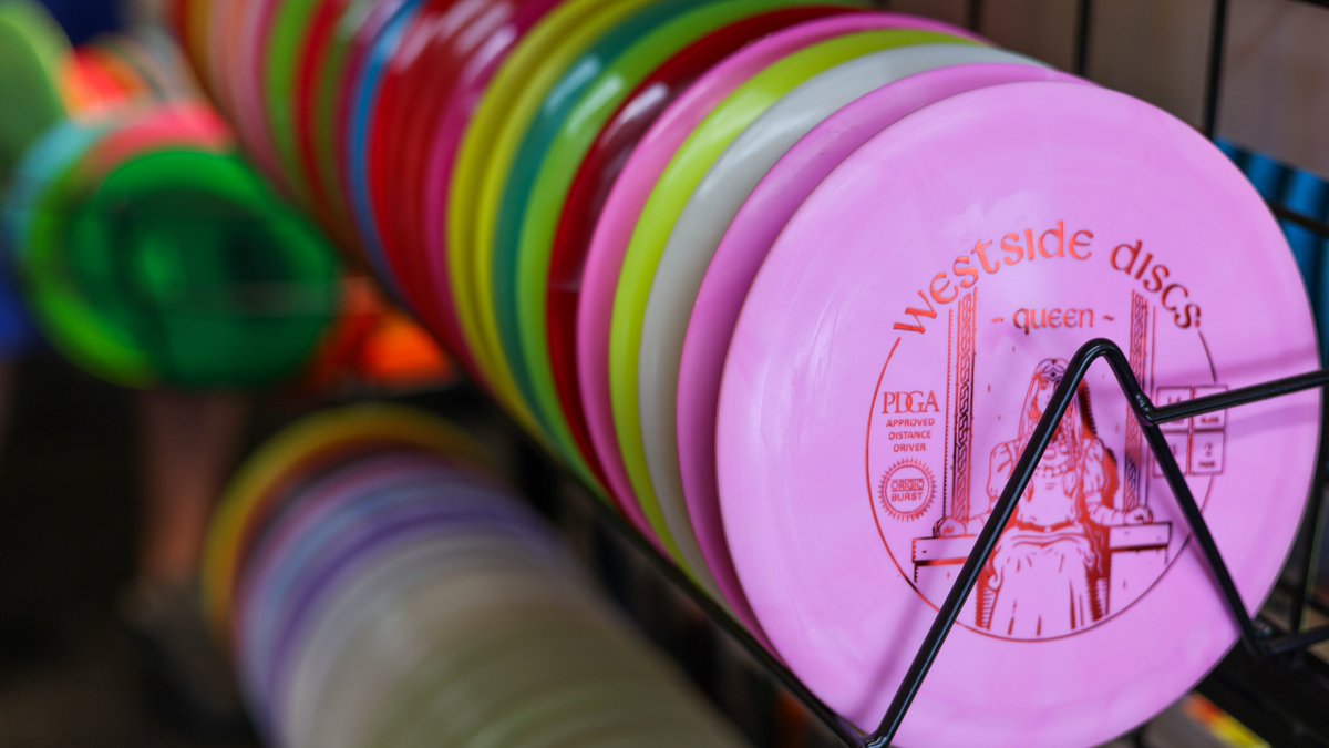 TopekaSports's tweet image. Need Equipment? ⚾️
Whether you're joining a new team, trying a new hobby, or continuing your favorite sport, Play it Again Sports has you covered!

Clearing Out Old Gear? 🔁
If you've outgrown your equipment or want to make room for something new, don't let it gather dust!