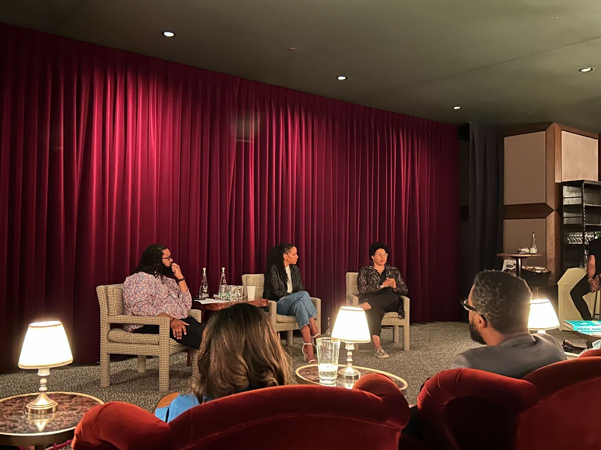 ImpactSeat's tweet photo. ICYMI 🌟

The Impact Seat Foundation had a wonderful time speaking at @GeniusGuild's AGM in Chicago on Tuesday! We're delighted to foster #innovation &amp; drive #impact by  supporting our esteemed #portfolio #fund's mission. Together, we're shaping the #future!

@ch3ryl @beclarke https://t.co/leyQg8NNR2