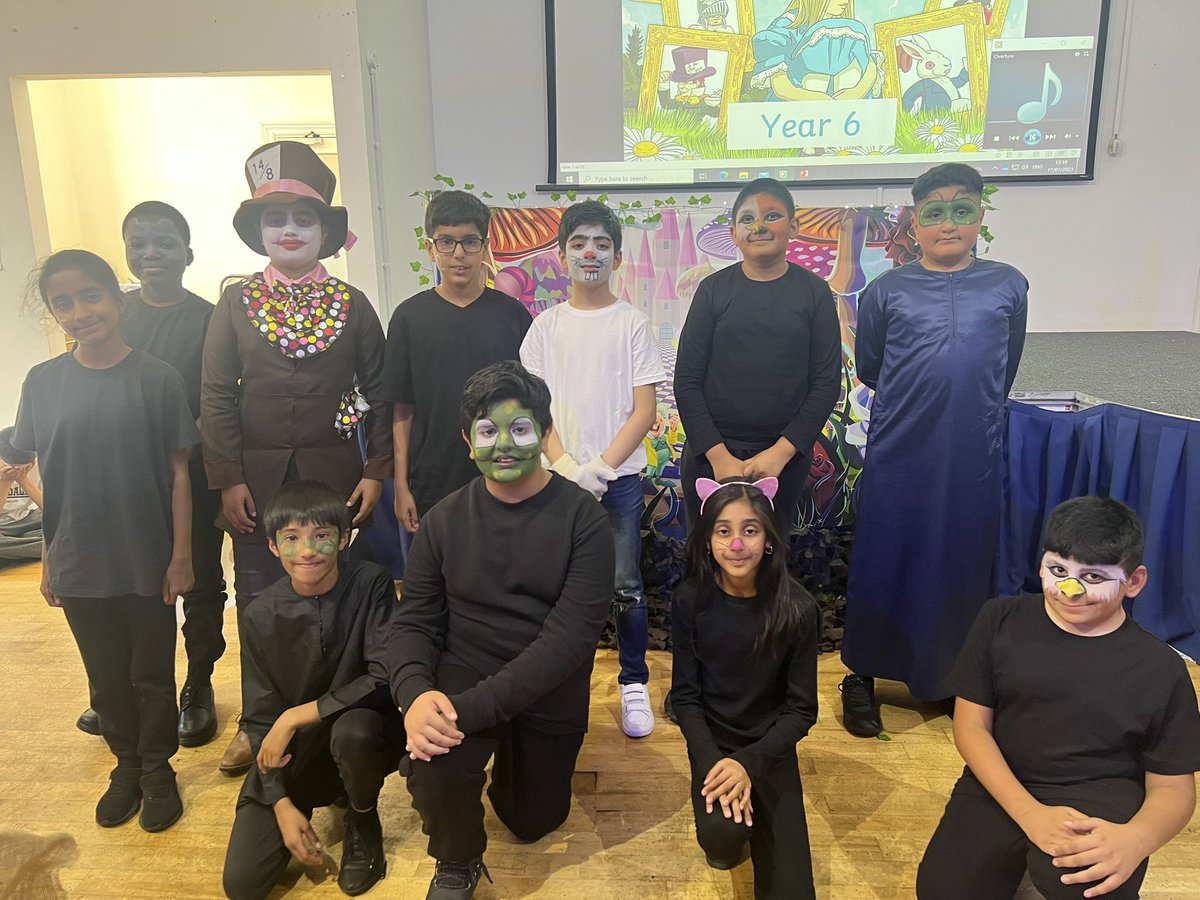carltonj_i's tweet image. Meet some of our characters from Alice The Musical. Children made an excellent effort dressing up for their roles. #teamwork #classplay