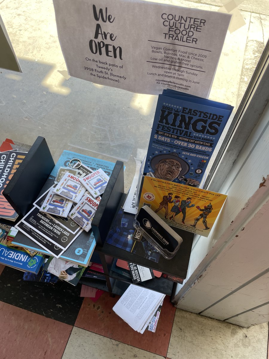 SoundWaveATX's tweet image. Pick up some Snõõper merch at your local record store!
Free pins located at @AntonesRecords and @WaterlooRecords ! We can't wait to see them on y'all!
#orchardambassador #snooper #supersnooper