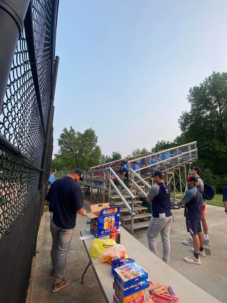 LCSettlers's tweet photo. Thank you to the @xeniascouts and Griffith Hughes for sharing his faith yesterday after our double header. Best of luck in the rest of your season! #RollSetts https://t.co/gI4xjI57vB