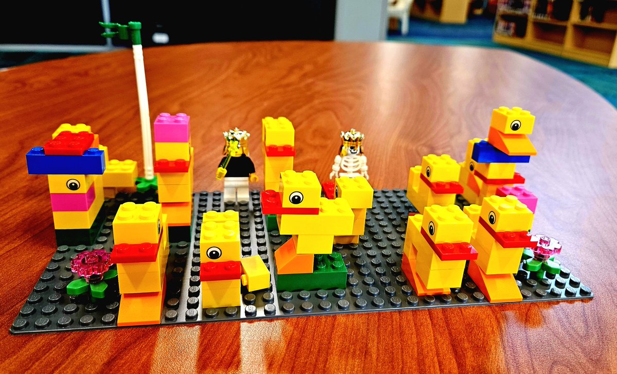 MrSummerford's tweet photo. Computational Thinking with Legos and Story Time with the fabulous teachers at @TCSSkyland. https://t.co/wbvP4WTSWl @TCSBoardofEd #TCSlearns #ALDLCS https://t.co/yIIZ4BcW2W