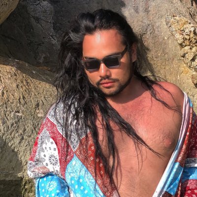 tiisganda's tweet photo. #NewProfilePic https://t.co/1CZOaDMIid
