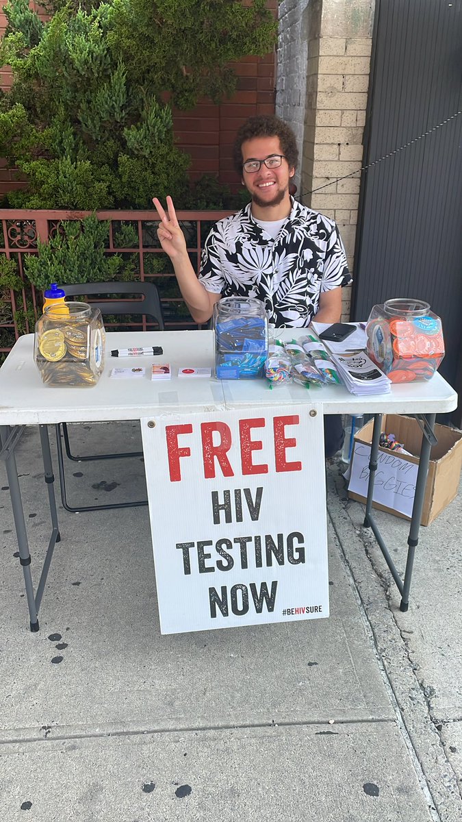 CAMBAYMHP's tweet photo. We out here! Y’all know you’re curious. We’re outside 1259 Flatbush promoting #KnowingYourStatus https://t.co/Wf8LHTk45H