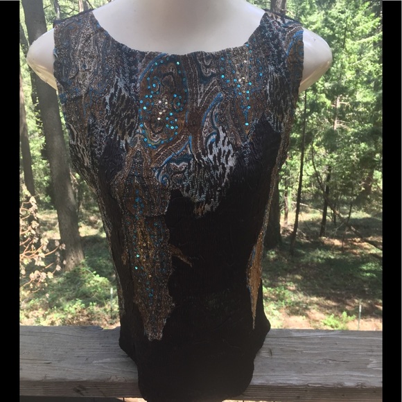 SummerzChance's tweet photo. So good I had to share! Check out all the items I'm loving on @Poshmarkapp #poshmark #fashion #style #shopmycloset #albertomakali #kreativekristen: https://t.co/mq5n3AqkuM https://t.co/dCloW1tPhM