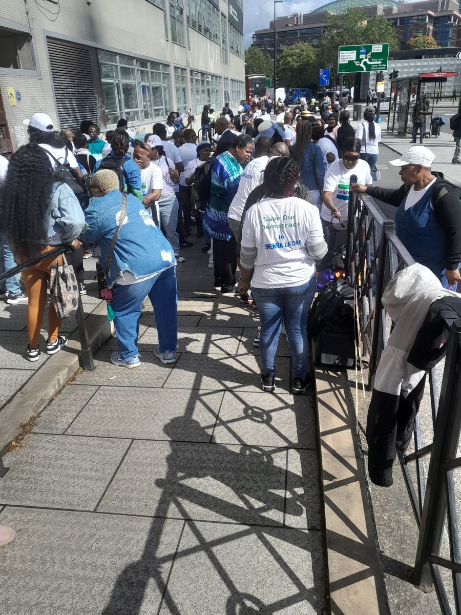toubuya's tweet photo. Sierra Leoneans living in the UK came out in great numbers in support of the peaceful march to No 10 Downing Street to present the petition.  We believe the election results to be rigged. We stand firmly on the side of truth and justice. #Salone https://t.co/wA3WuW3l93