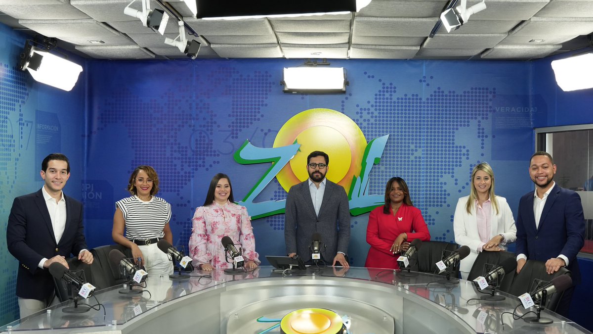 SusyTVRD's tweet photo. Cumplimos 7 años (de esos llevo 6) marcando la pauta informativa y de opinión del fin de semana…..y cuidao’
Gracias a @antonioespaillat y @montsenp por la confianza. @zol1065fm @rccmediard @telefuturo23rd
@sabadossol
#eldreamteam #laversatilledicen #mujertomatuespacio https://t.co/ASQnI2c2pk
