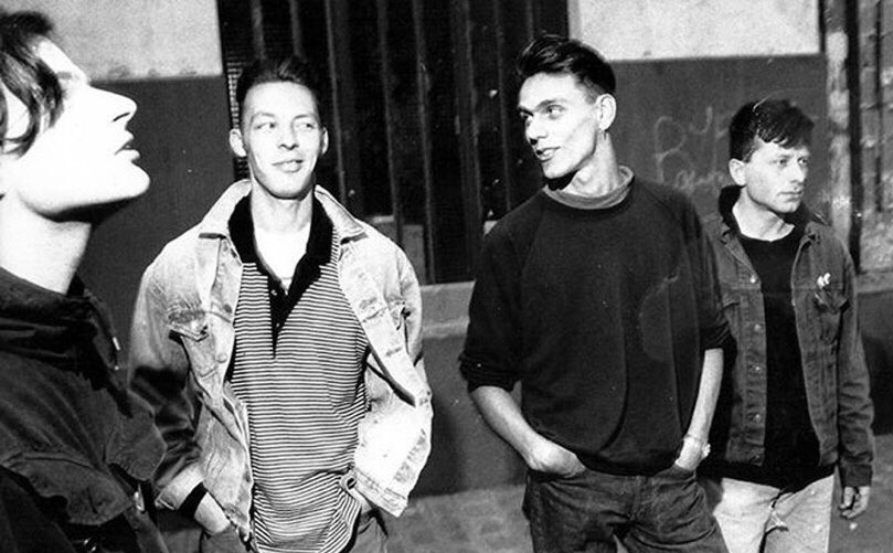 Day 17 #20FaveBands

Tried keeping to bands with 6+ albums to ease selection, but making an exception as there’s a parallel universe out there where circumstance &amp; catastrophe didn’t limit Bob to 2 albums (&amp; a swag sack of ace singles) of spritely &amp; witty indiepop 29 years apart.