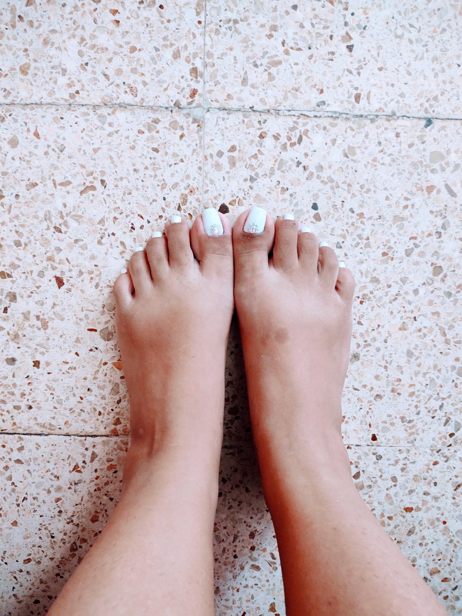 Lamariwitch's tweet photo. https://t.co/EANrdzZuvM  suscribanse a mi only únicamente pies 🔥🔥 #feet #hotfeet #feetfethish #feet_lover #onlyfeet https://t.co/XpBNZjnBaf