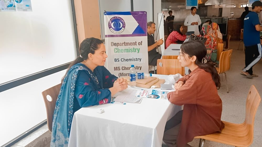 OfCuil61389's tweet photo. Your Path to Success Starts Here: Join Our Community of Scholars.
#admissionscampaign #bsadmissions #comsatsuniversitylahore #departmentofchemistry https://t.co/DMTYxmVNOo