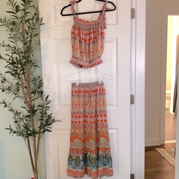 atkinsonr2020's tweet photo. So good I had to share! Check out all the items I'm loving on @Poshmarkapp #poshmark #fashion #style #shopmycloset #rachelzoe: https://t.co/MqsKfCXP2x https://t.co/4UPNL8IHzR