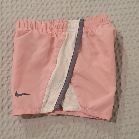 So good I had to share! Check out all the items I'm loving on <a href="/Poshmarkapp/">Poshmark</a> from <a href="/Carter1965Jc/">Joanne Carter</a> #poshmark #fashion #style #shopmycloset #rothys #nike: posh.mk/leQ3CNuarBb