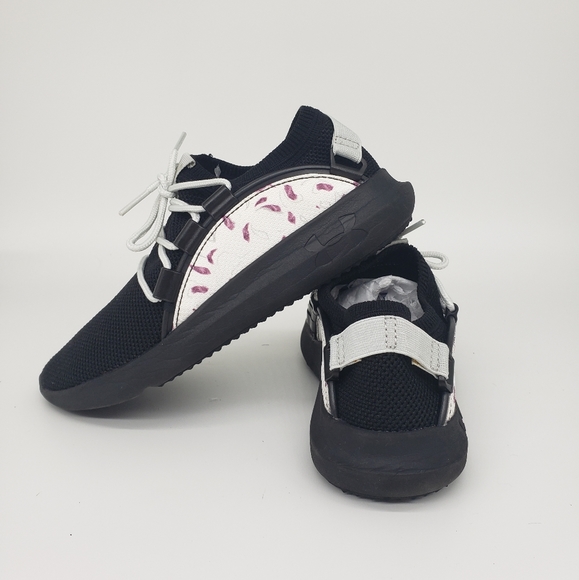 DiscoverJem's tweet photo. So good I had to share! Check out all the items I'm loving on @Poshmarkapp from @aqtuttle #poshmark #fashion #style #shopmycloset #serenadenewyork #puravida #underarmour: https://t.co/yMSTXSVYSB https://t.co/cwWwxGVlEp